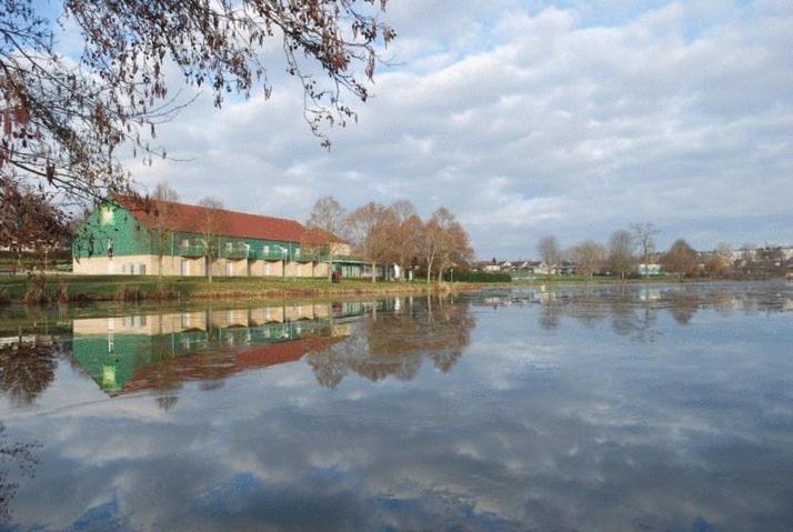 Ibis Styles Bourbon Lancy Hotell Exteriör bild