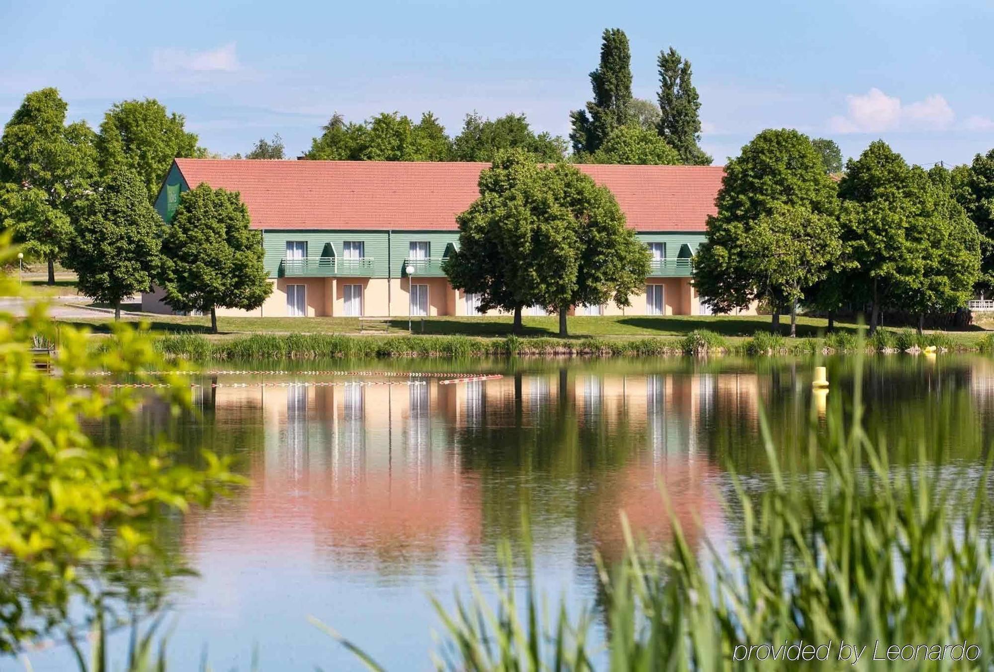 Ibis Styles Bourbon Lancy Hotell Exteriör bild